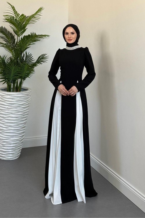 Alora Boynu Taşlı Pliseli Abiye Siyah