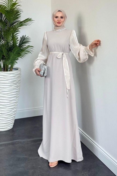 Anna Boynu ve Kolu Baget Taş İşlemeli Abiye Taş(KEMERSİZDİR)