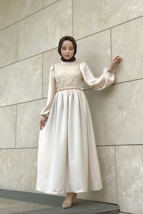 Balon Kol Beli Lastikli Güpür Detay Elbise Taş