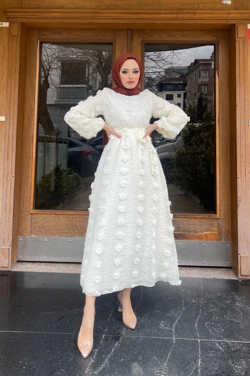 Beli Lastikli Ponpon Elbise Beyaz