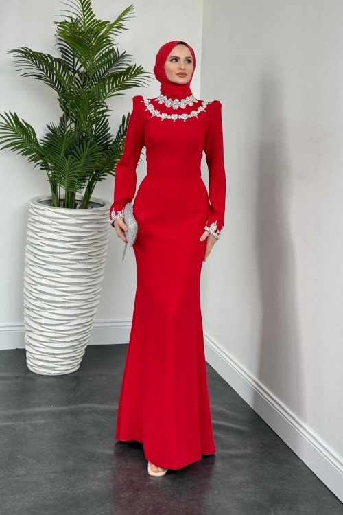 Bloom Kolu Ve Boynu Taşlı Abiye Kırmızı