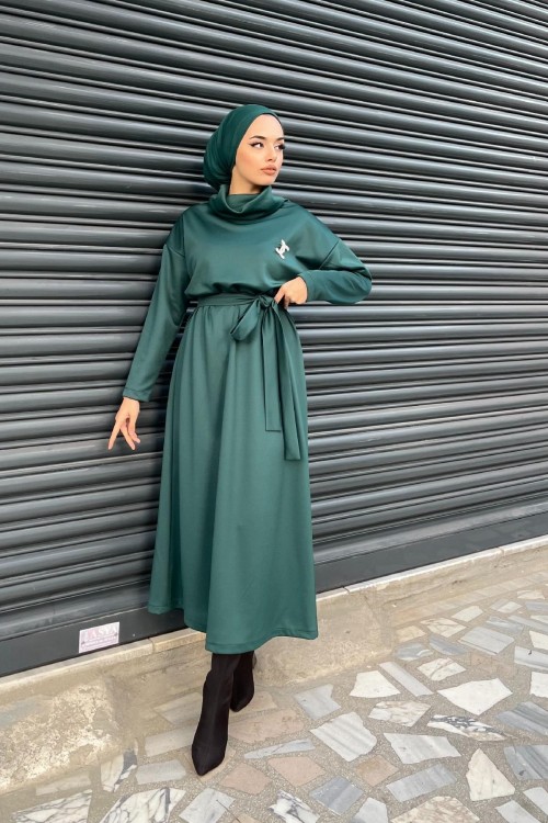 Boğazı Dökümlü Scuba Elbise Yeşil