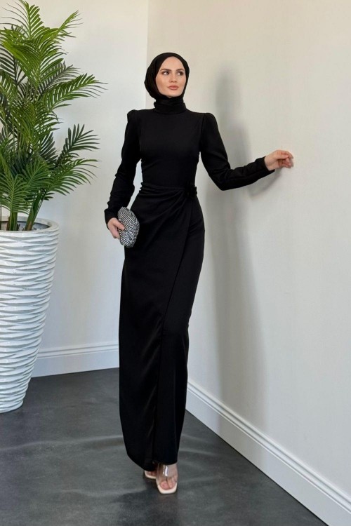 Catalina Yanı Güllü Elbise Siyah