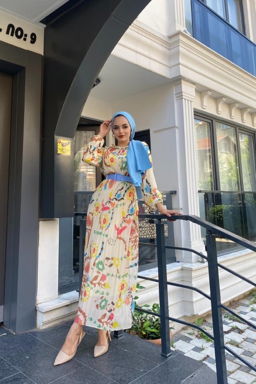 Desenli Sık Piliseli Elbise Bej