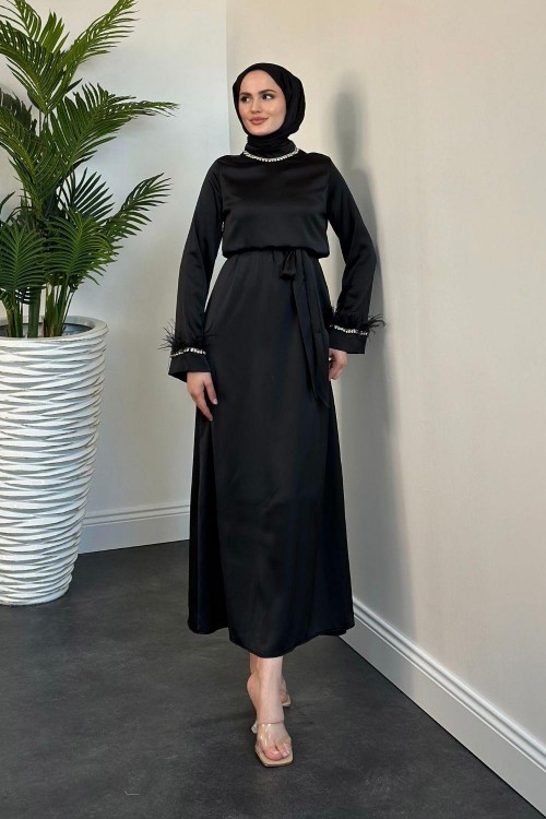 Farzeen Boynu Taşlı Saten Abiye Siyah