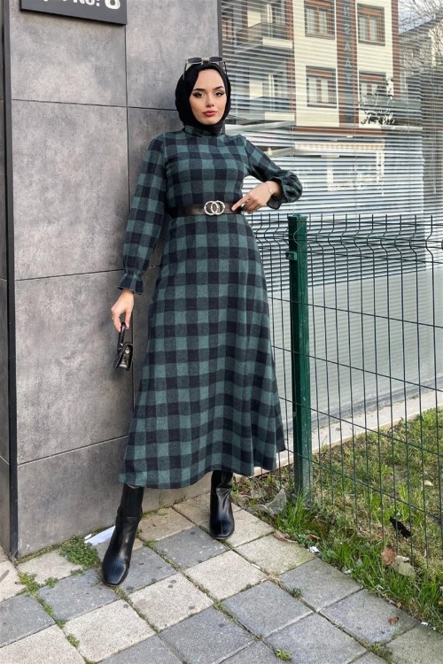 Kolu Lastikli Kemerli Kareli Elbise Yeşil