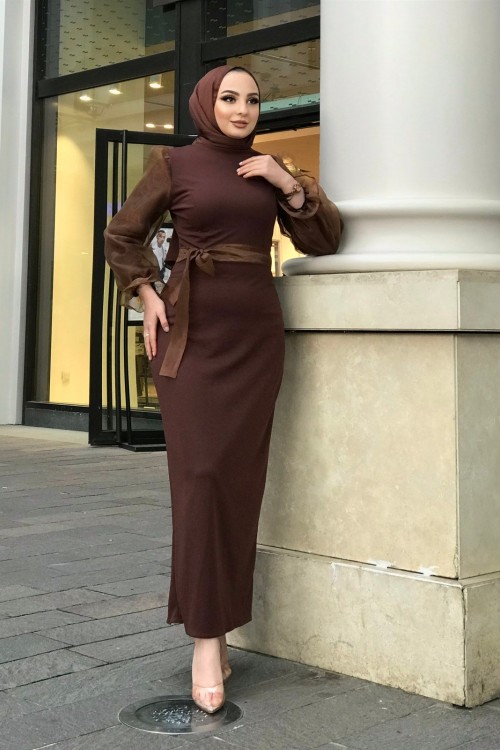 Kolu Tül Detaylı Kalem Elbise Kahverengi