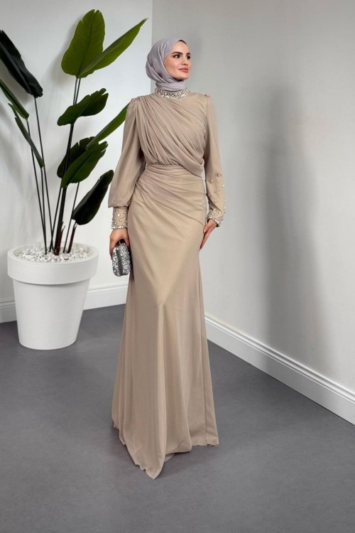 Lavrine Boynu Ve Kolu Taşlı Tül Abiye Sütlü Kahve