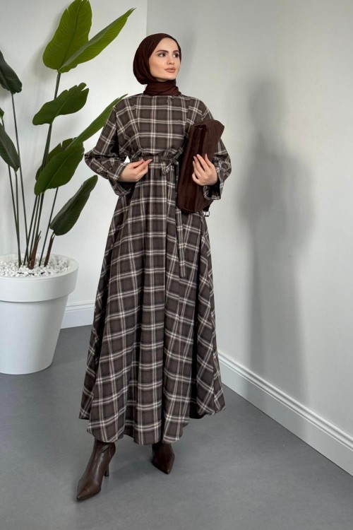 Luciana Mevlana Kesim Ekose Elbise Kahverengi