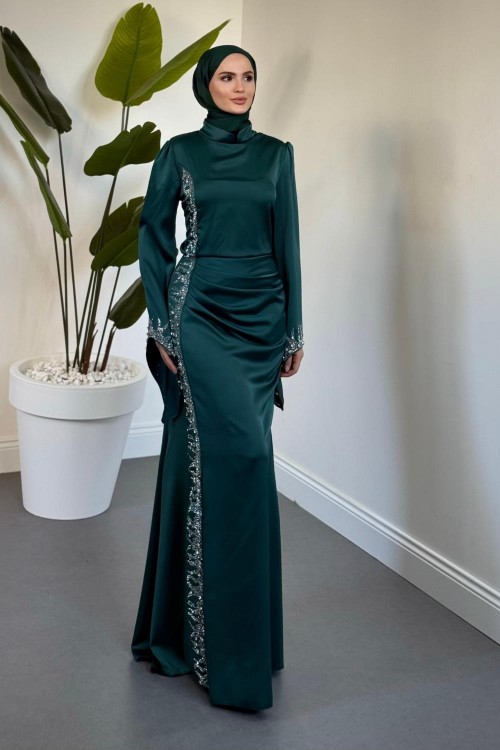 Melinos Yandan Taşlı Saten Abiye Zümrüt