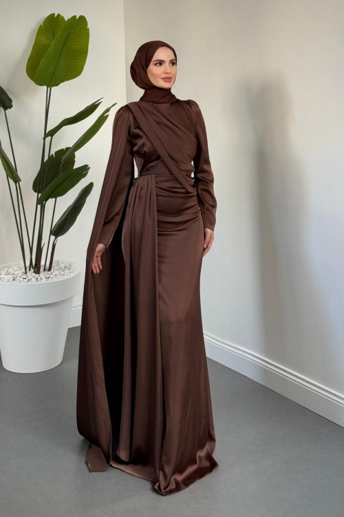 Morley Pelerinli Drapeli Saten Balık Abiye Kahverengi