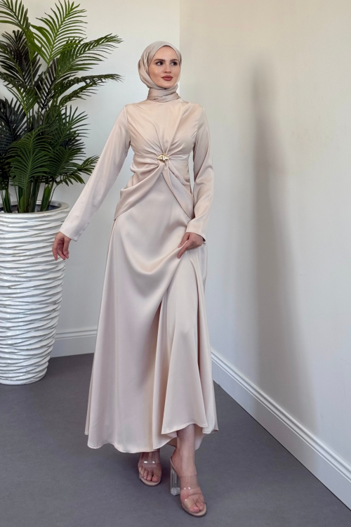 Naree Önden Tokalı Saten Abiye Krem