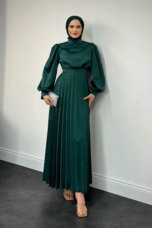 Nasta Belden Oturtma Plise Saten Abiye Zümrüt