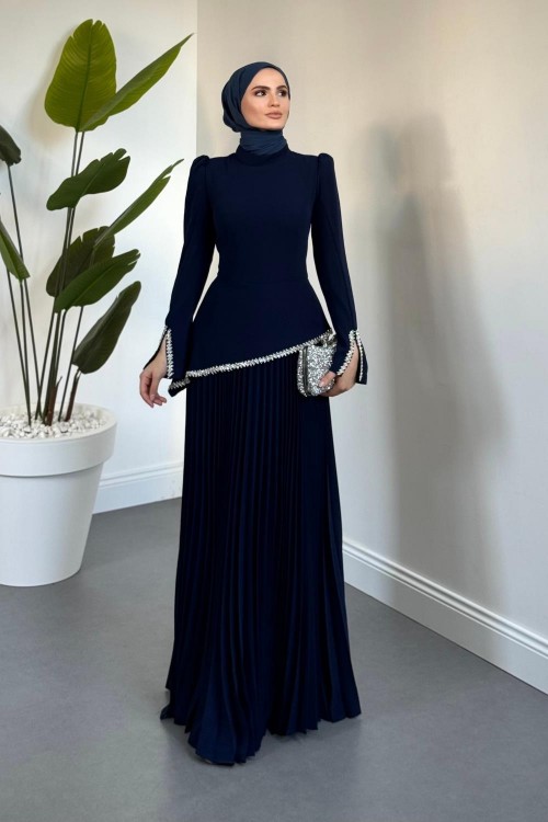 Noirelle Altı Pliseli Asimetrik Kesim Abiye Lacivert