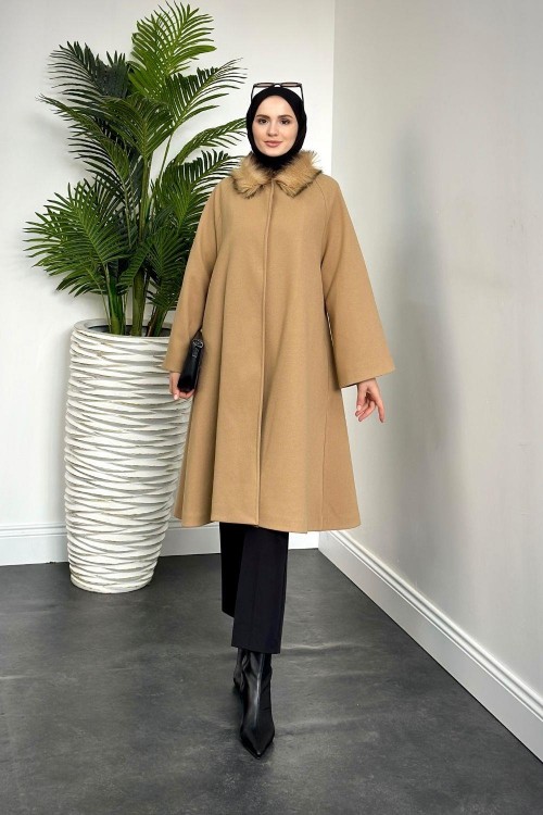 Oliwer Yakası Kürklü Astarlı Kaşe Kaban Camel