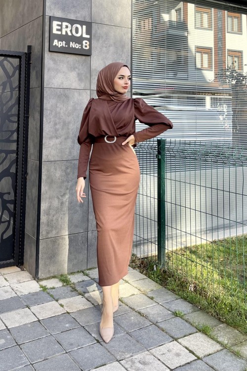 Önü Çapraz Kemerli Elbise Kahverengi