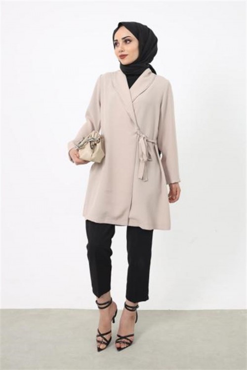 Önü İşlemeli Yandan Bağlamalı Ceket Bej