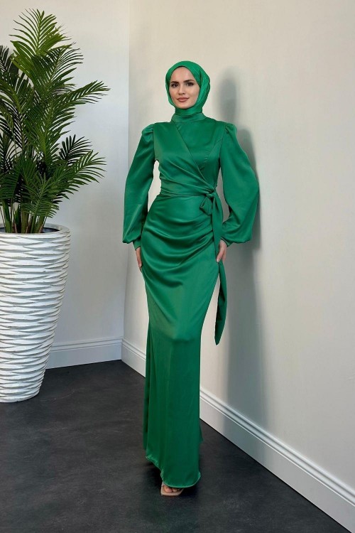 Orlenda Drape Detay Balık Saten Abiye Benetton