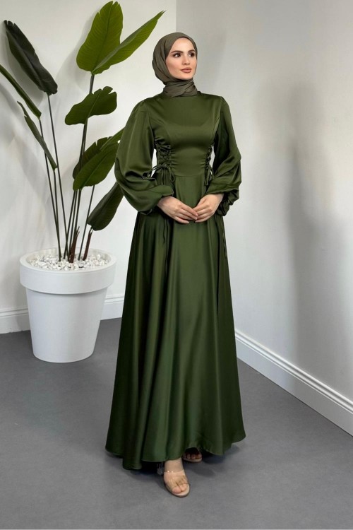 Orya Yanları Sıkmalı Saten Abiye Koyu Haki Yeşili