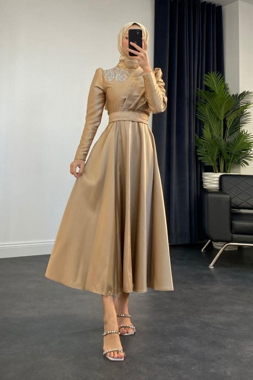 Tia Omzu Taşlı Abiye Tafta Abiye Gold