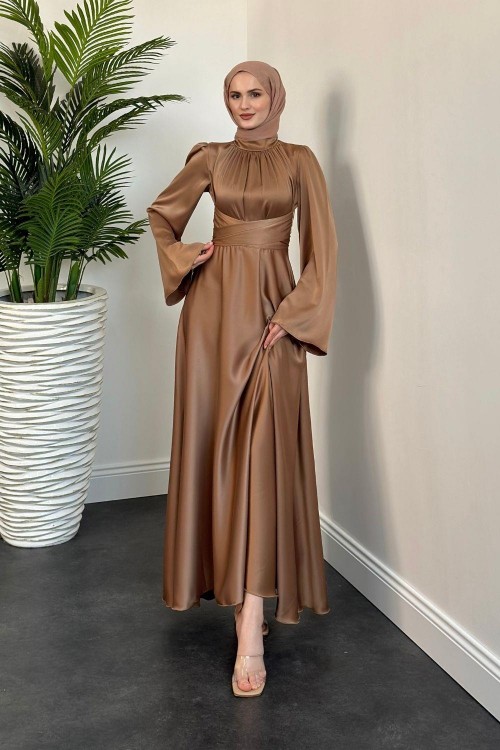 Violet İspanyol Kol Belden Bağlama Saten Elbise Sütlü Kahve