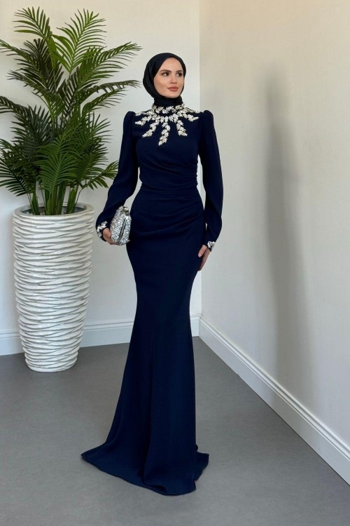 Viyola Kolu Ve Boynu Taşlı Abiye Lacivert