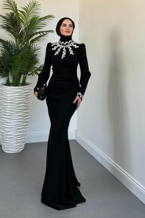 Viyola Kolu Ve Boynu Taşlı Abiye Siyah