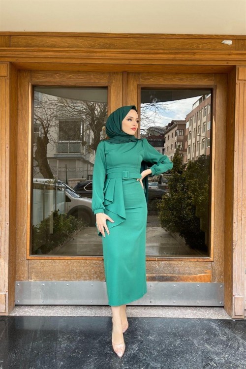 Yanı Fırfırlı Kemerli Krep Elbise Yeşil
